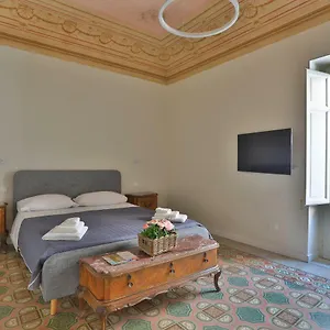 https://storie-di-palermo.sicilyhotelsitaly.net